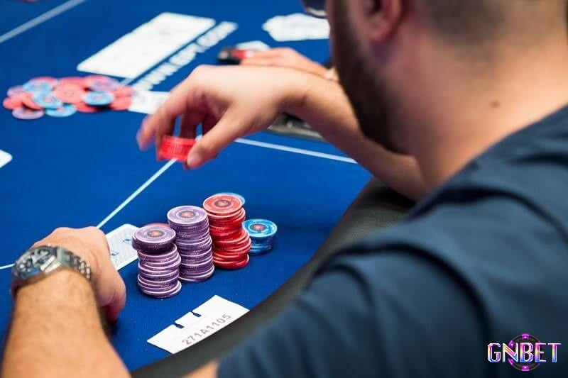 Donk bet Poker là gì?