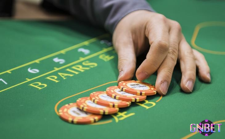 Tính tài xỉu trong Baccarat - một trong các phương pháp cược hấp dẫn và đầy thách thức.