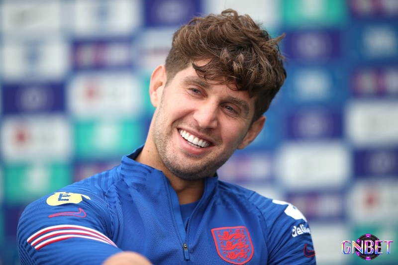 Trung vệ hay nhất Euro có những màn trình diễn đầy xuất sắc - John Stones