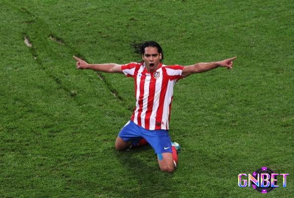 Falcao - một trong những cầu thủ ghi bàn nhiều nhất C2 (UEFA Europa League) với 30 bàn thắng xuất sắc.